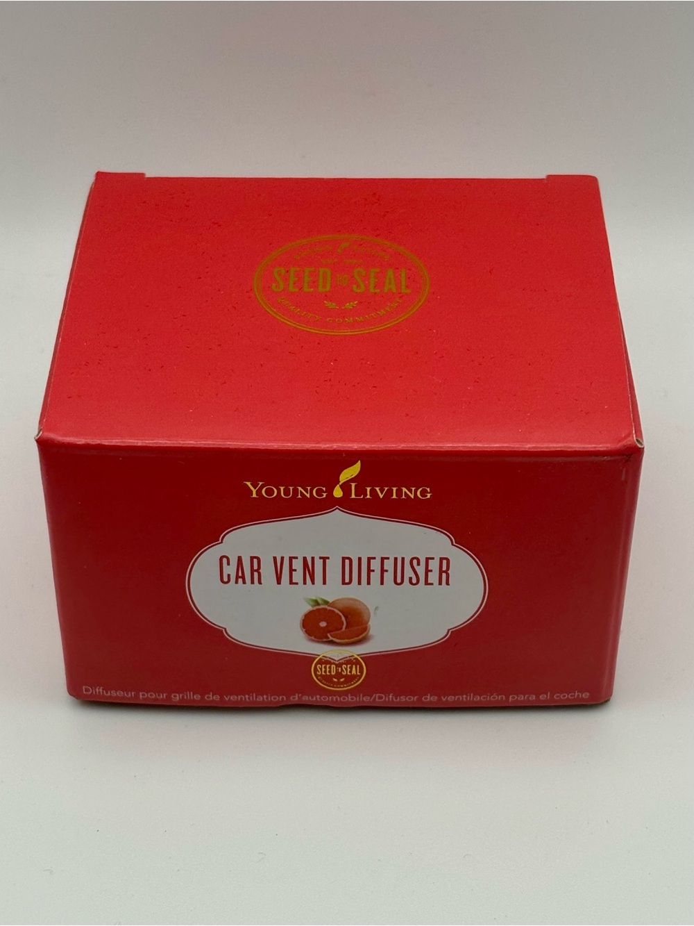 Young Living Silver & Gray Leaf Car Vent Diffuser with Colorful Replacement Pads
